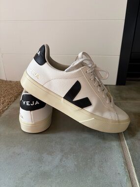 Veja Leather Campo Sneakers